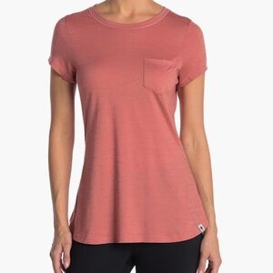 Smartwool Women's Short Sleeve Pocket Tee in Dusty Rose